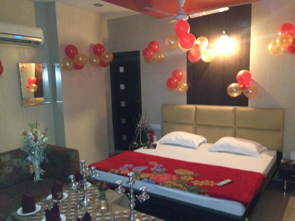 Hotel Silver Stone Ludhiana Exterior photo